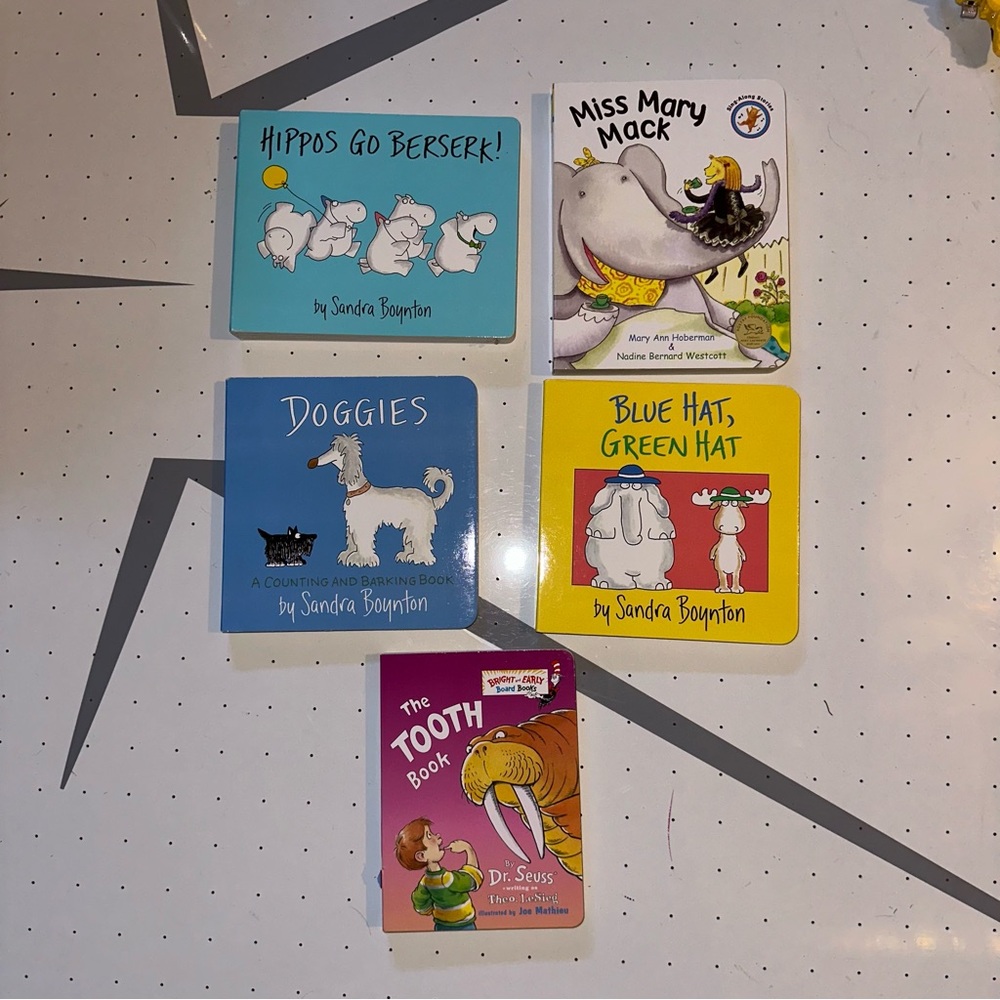 DONATED  Board book bundle. Five books.  NEW Dr. Seuss,.